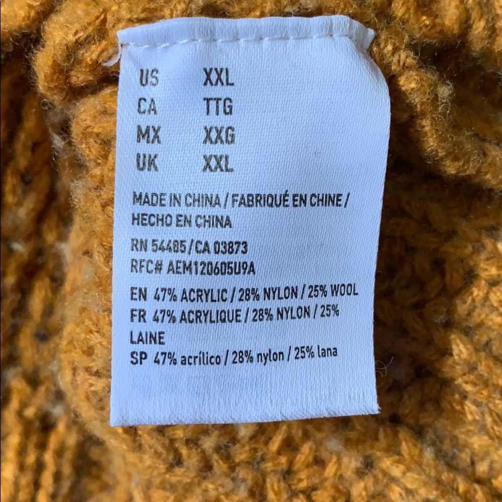 SOLD AEO Turtleneck Sweater - Picture 6 of 6
